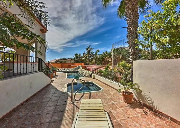 Luxe Cabo Retreat: Terrace W/ Stunning Views! Holiday home *